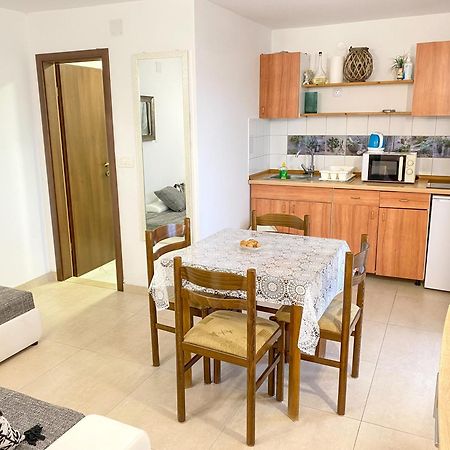 Apartmani Nede Trogir Exterior photo