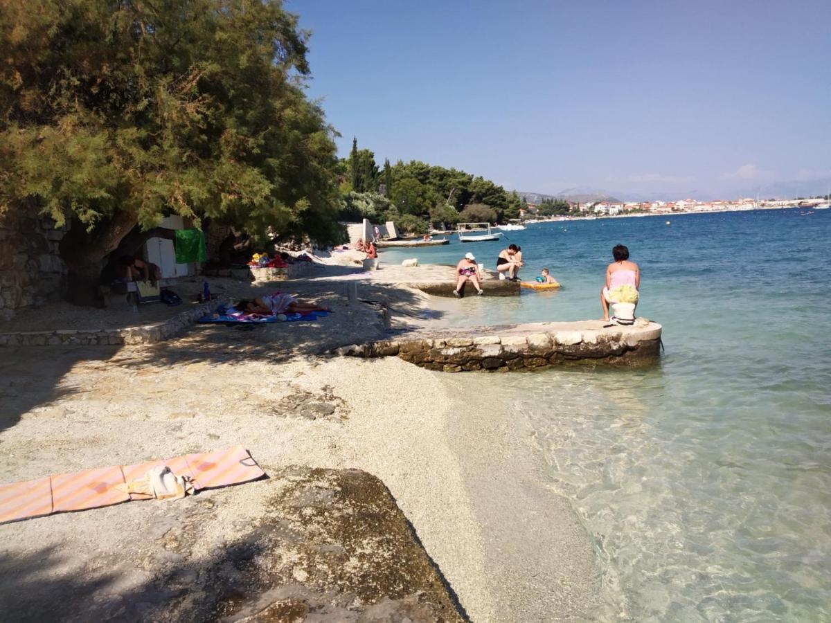 Apartmani Nede Trogir Exterior photo