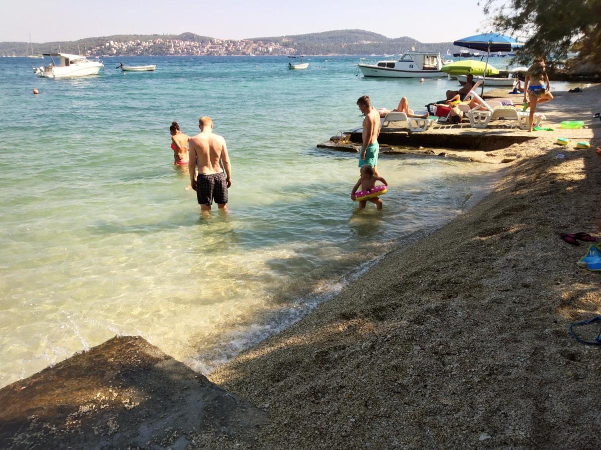 Apartmani Nede Trogir Exterior photo